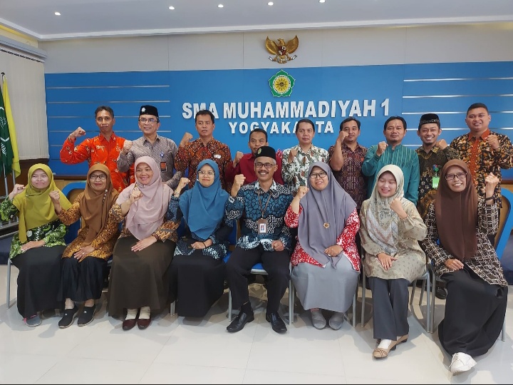 SMA Muhi Berbagi, 97 Juta untuk Sekolah Muhammadiyah di DIY