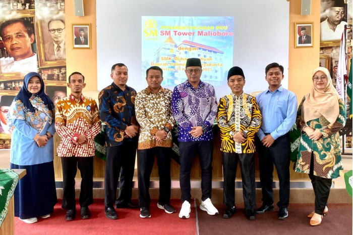 Lima SMK Muhammadiyah DIY Resmi Bekerja Sama dengan SM Tower